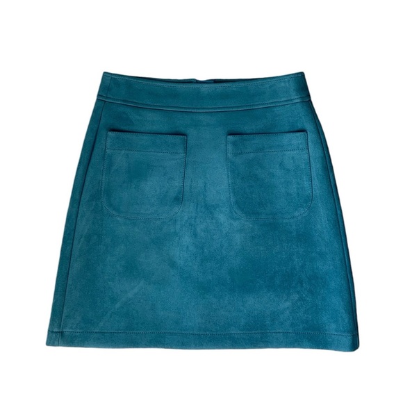 LOFT Faux Suede Mini Skirt with Pockets Womens Petite size 2 - Picture 1 of 11